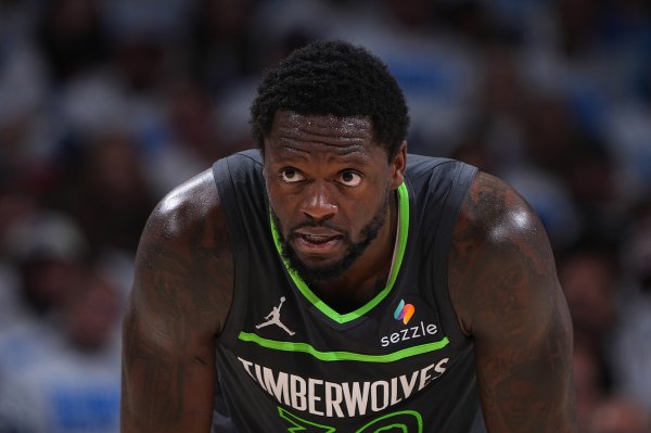 Famous reporter: If the Timberwolves want to promote a big deal, Randall s execution of player options is a necessary condition