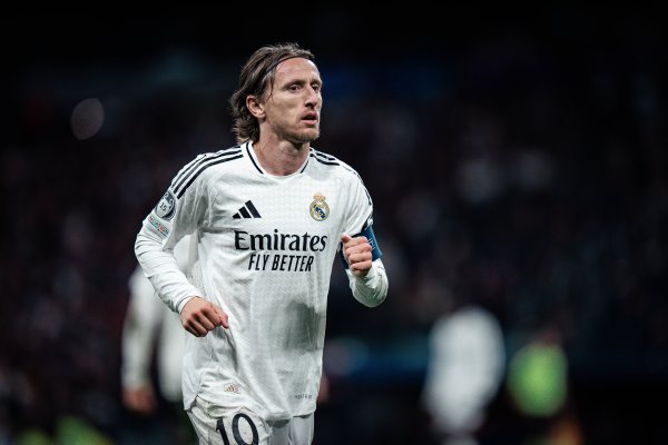 Yitian: Magic Dior joins Milan s physical examination after the Club World Cup, and his Real Madrid career will officially end
