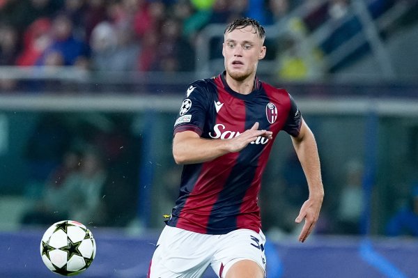 Romano: Naples and Buickma have negotiated a five-year contract, but have not reached an agreement with Bologna