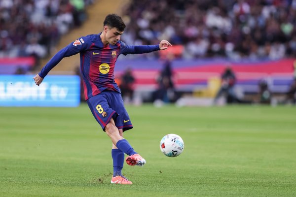 Refuse to rest! Every body: Pedri Fermin and others went to the base for extra training on their rest day. Lewandowski has recovered.